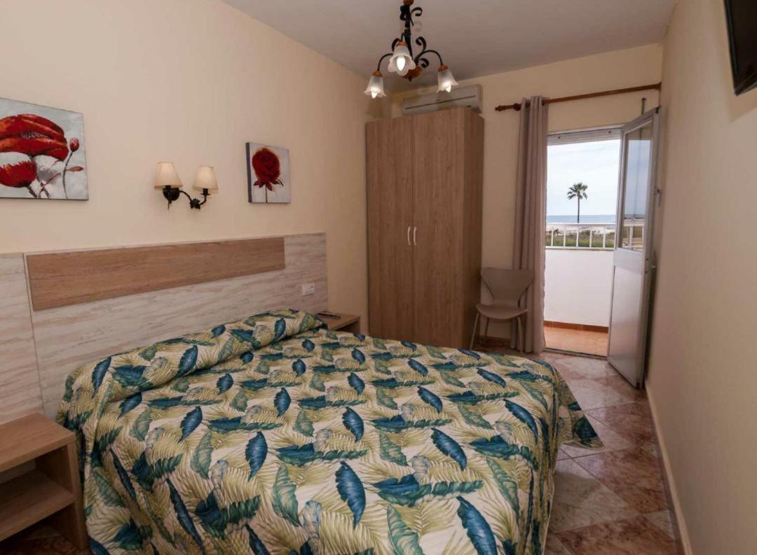 קוניל דה לה פרונטרה Hostal Sonrisa Del Mar מראה חיצוני תמונה