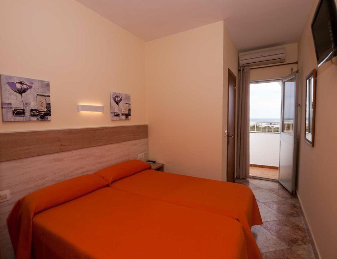 קוניל דה לה פרונטרה Hostal Sonrisa Del Mar מראה חיצוני תמונה