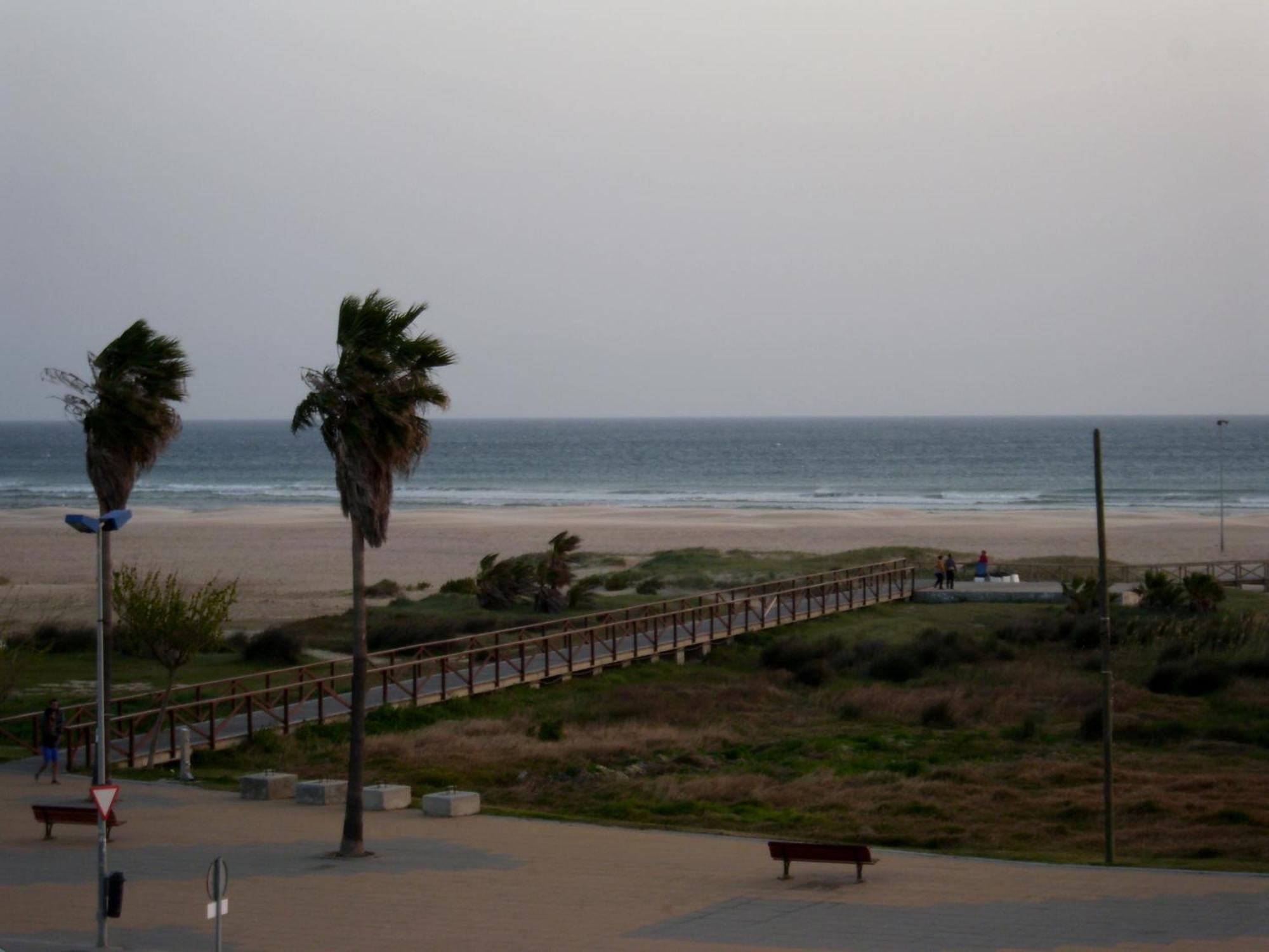 קוניל דה לה פרונטרה Hostal Sonrisa Del Mar מראה חיצוני תמונה