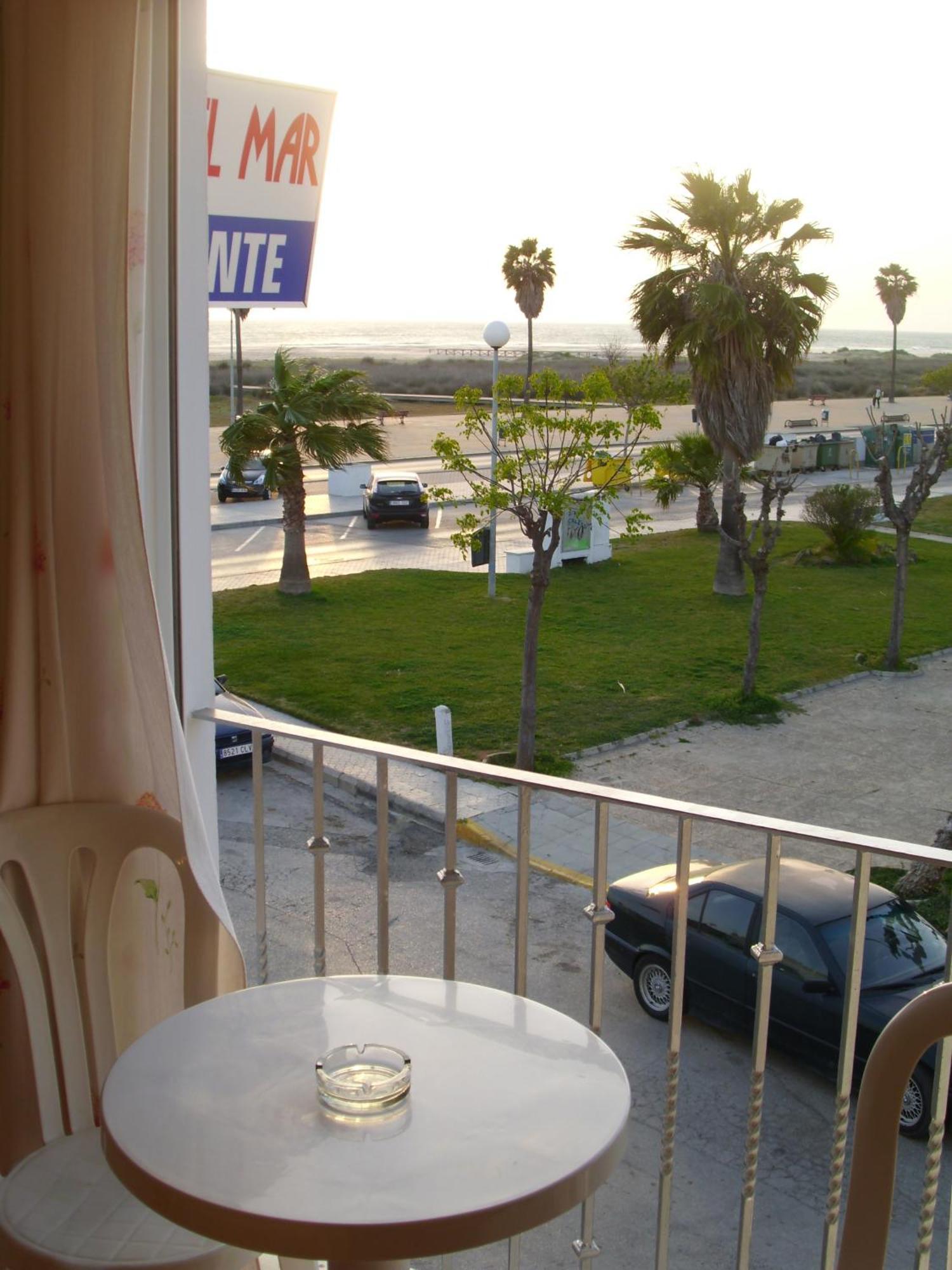 קוניל דה לה פרונטרה Hostal Sonrisa Del Mar מראה חיצוני תמונה