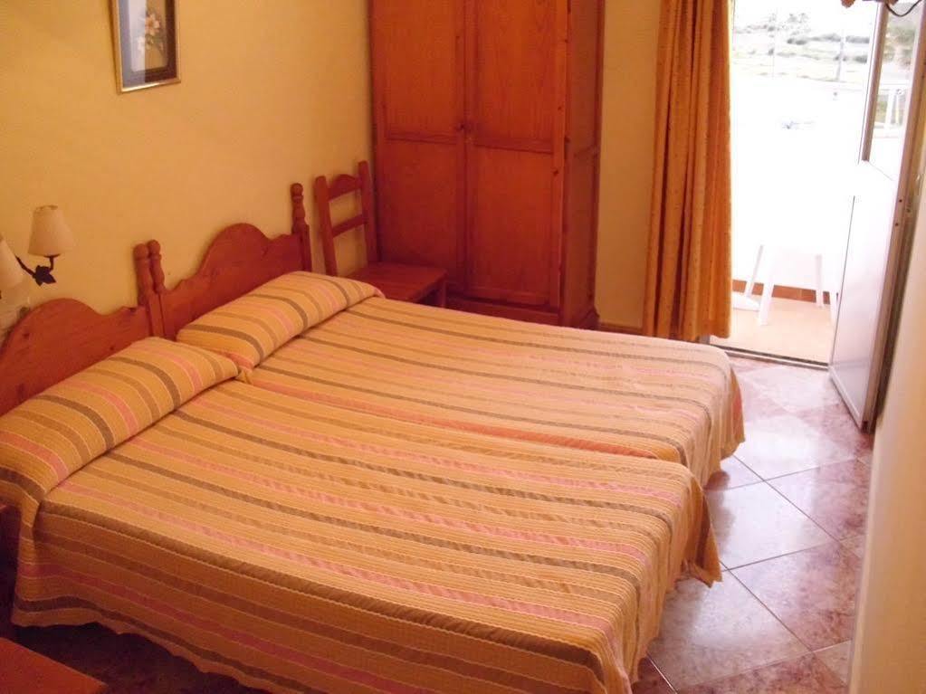 קוניל דה לה פרונטרה Hostal Sonrisa Del Mar מראה חיצוני תמונה